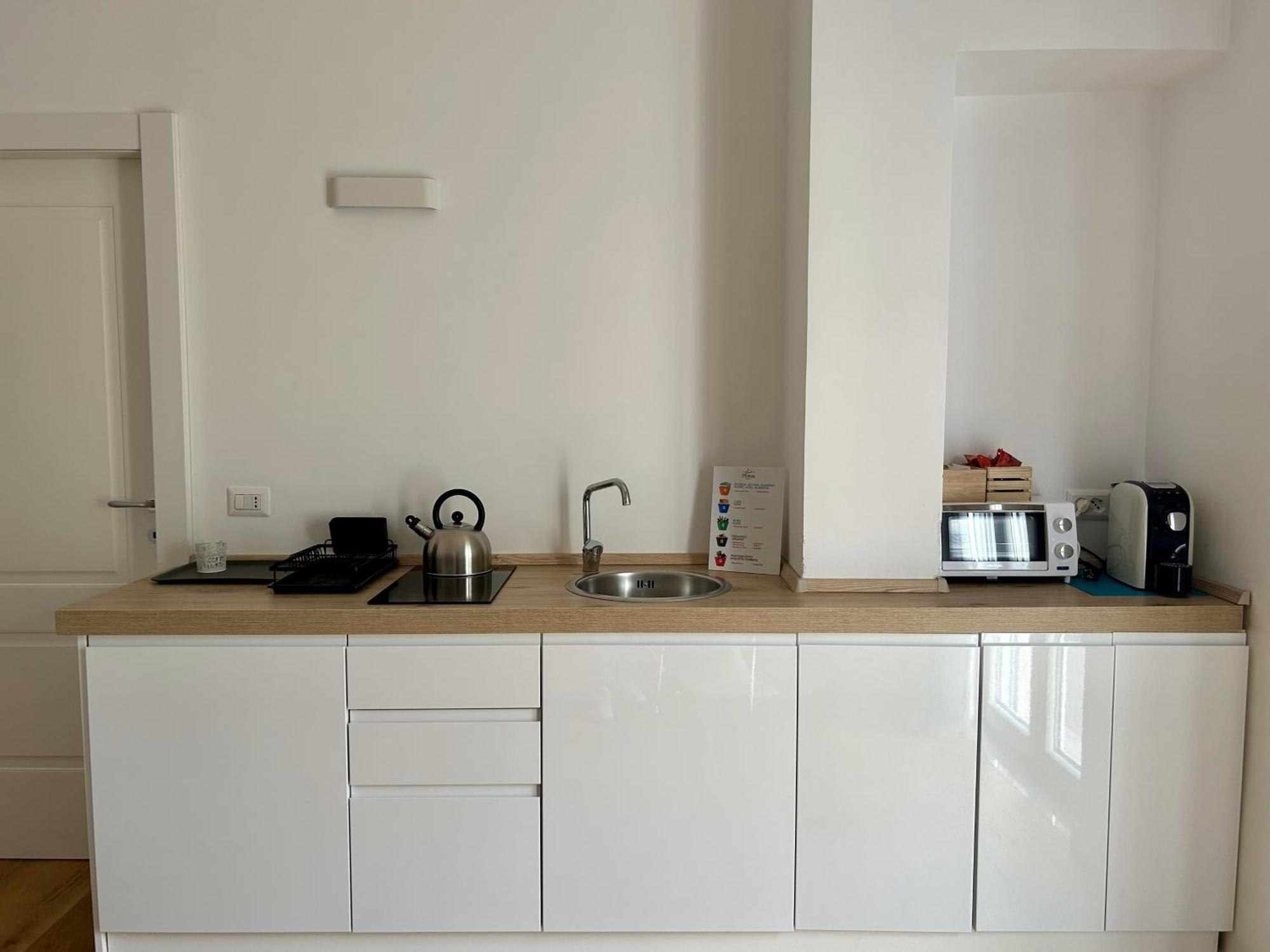 A Casa Di Roberta Apartment Salerno Exterior photo